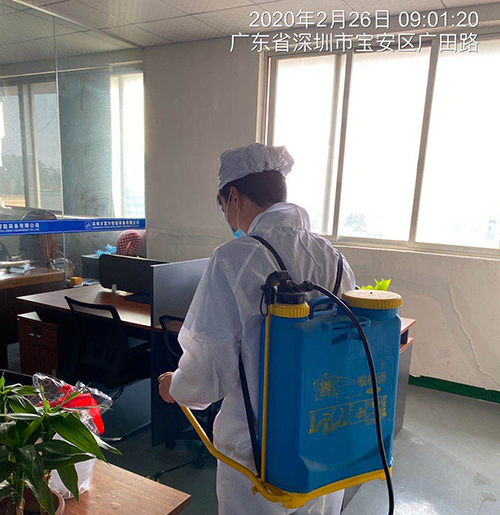 富興智能插件機(jī)廠家正在消毒