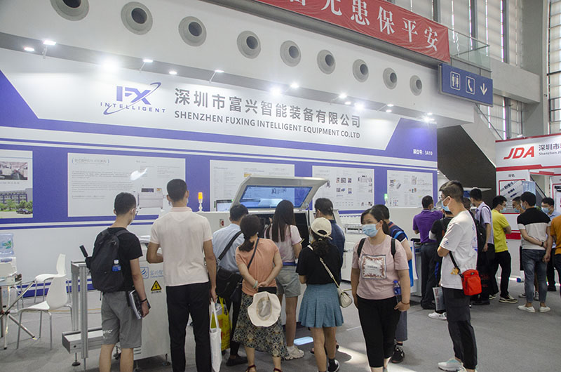 自動立式插件機(jī)被越來越多的中小型企業(yè)所接受