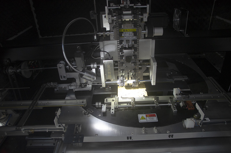 臥式自動插件機(jī)如何驗(yàn)收？（了解這些避免入坑）