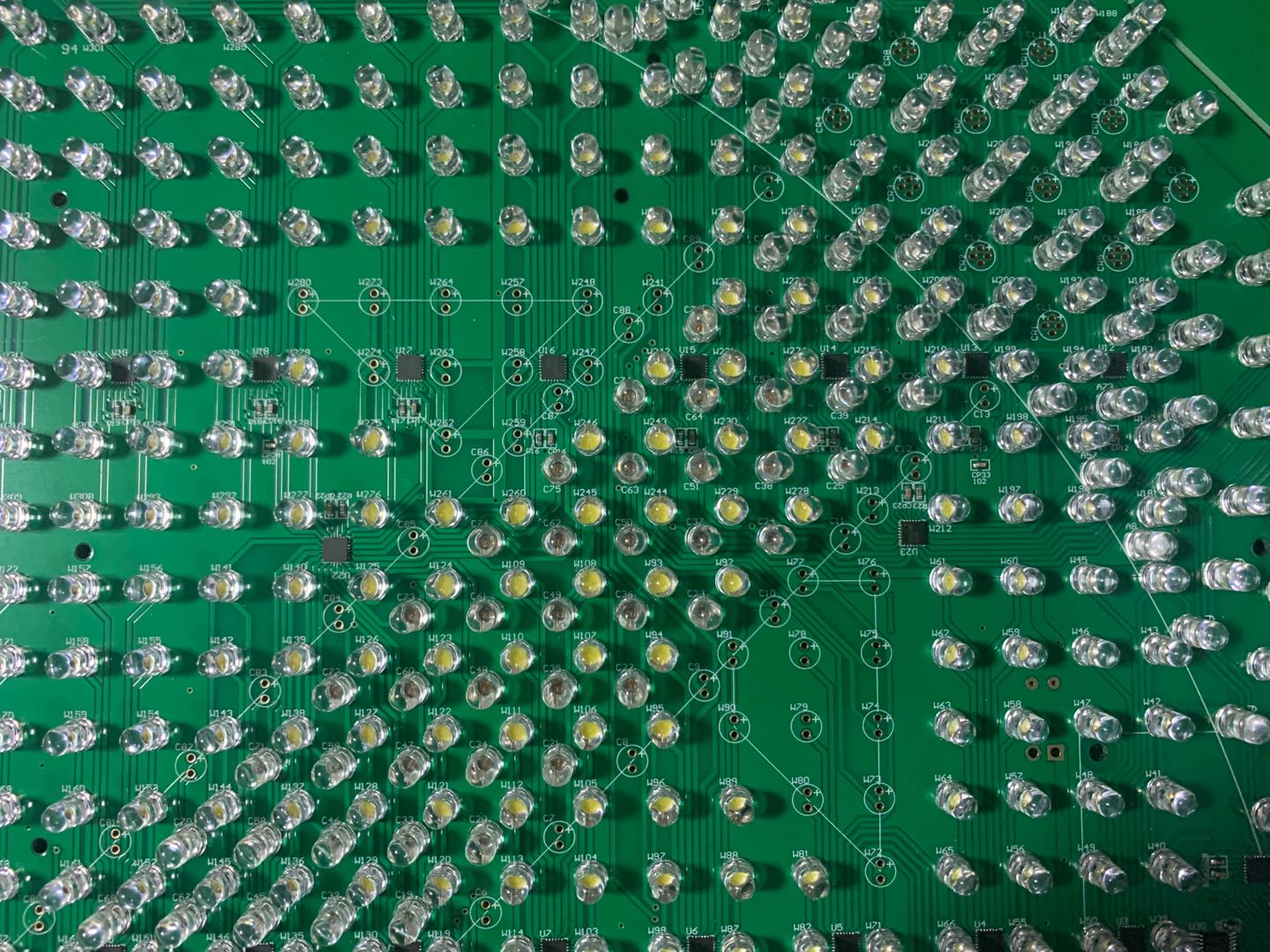 控制我國自動臥式插件機興起的幾大主要成分 控制我國自動臥式插件機興起的幾大主要成分