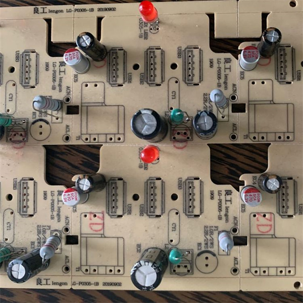 精準(zhǔn)插裝，效率倍增 —— 插件機(jī)在電飯鍋PCB生產(chǎn)中的應(yīng)用實(shí)踐