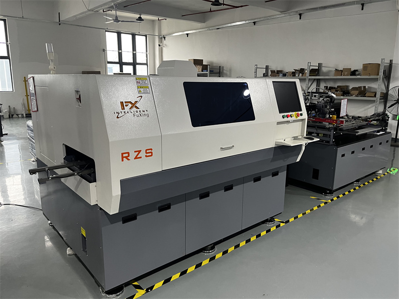 為什么全自動插件機(jī)成為電子制造業(yè)的必備設(shè)備？